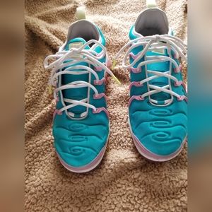 Nike Air Vapormax Plus,  Women's Size 9